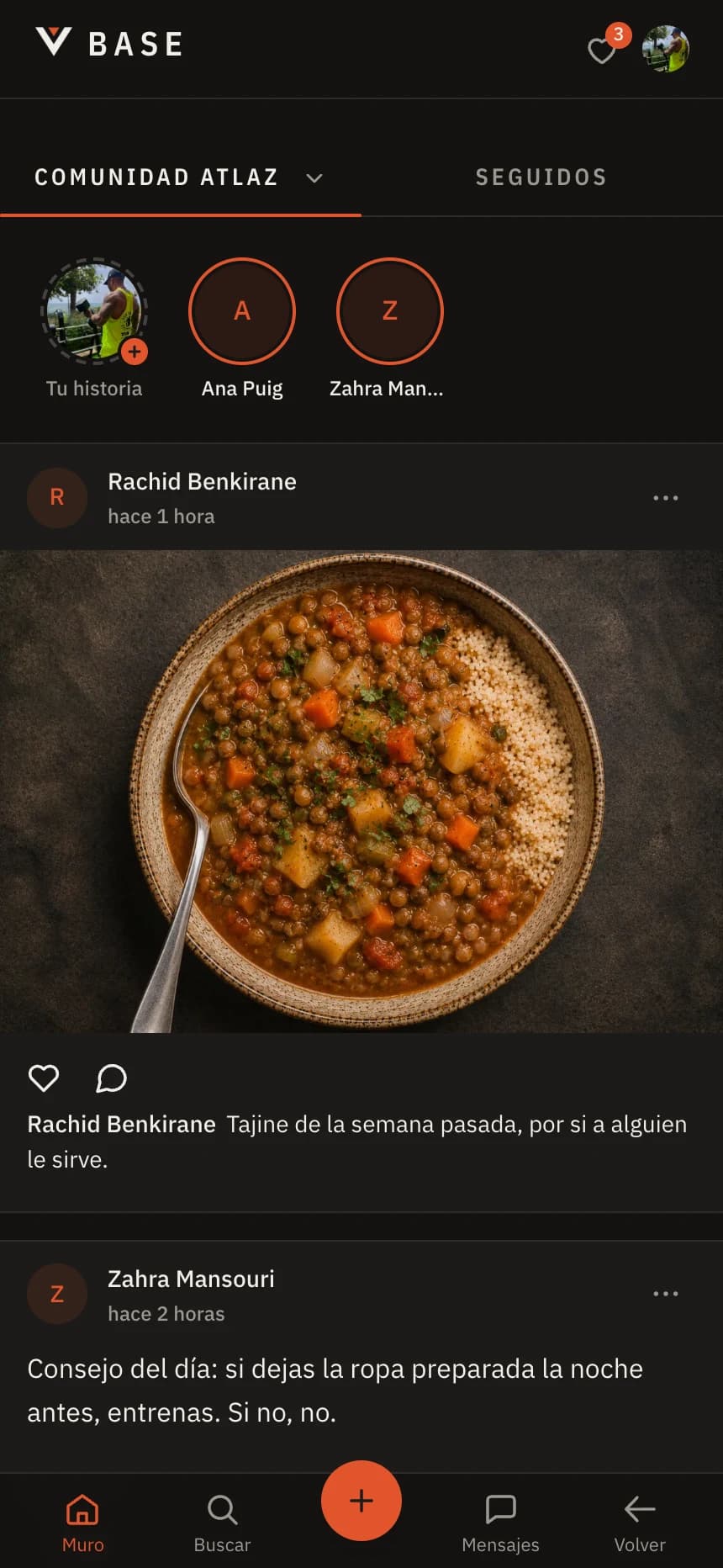 El muro de Base con las historias arriba y las publicaciones de la comunidad